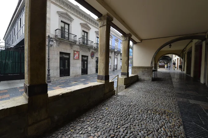 Recinto En Santa Cecilia, Avilés